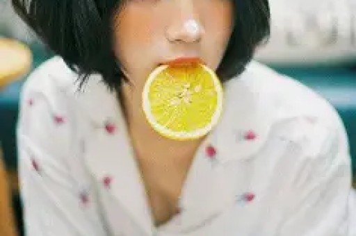 界面快评 多名网红因造谣造假被刑拘刑事追责倒逼守法底线